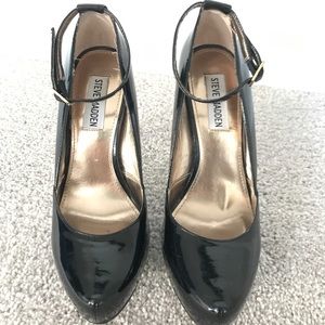 Steve Madden Black Patent Stiletto Pumps